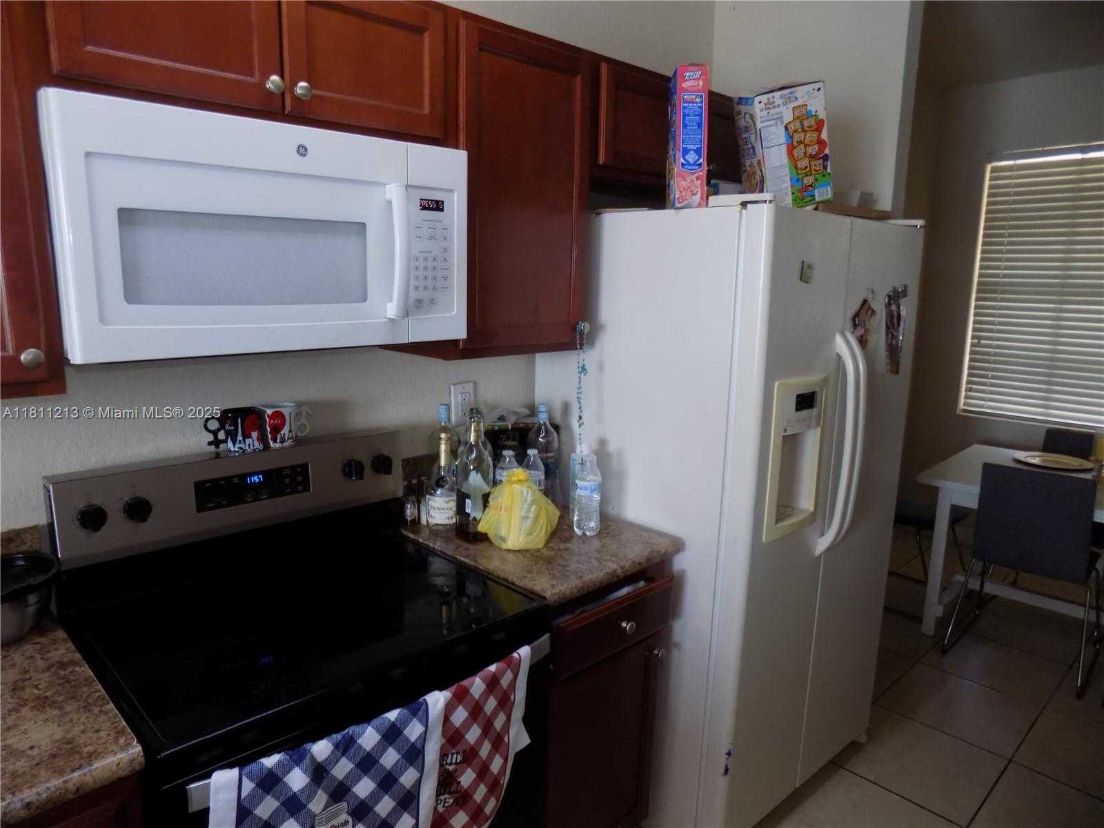 Small Image of 9021 SOUTH WEST 227TH ST #4, Cutler Bay Number 5