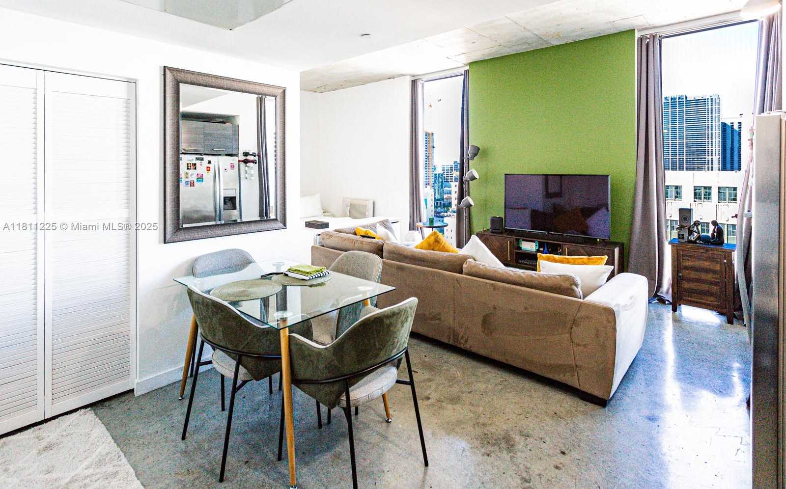 Small Image of 151 SOUTH EAST 1ST ST #2204, Miami Number 4