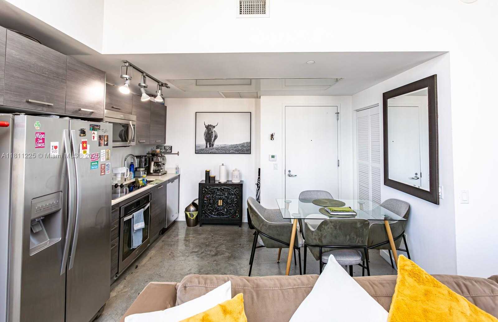 Small Image of 151 SOUTH EAST 1ST ST #2204, Miami Number 6
