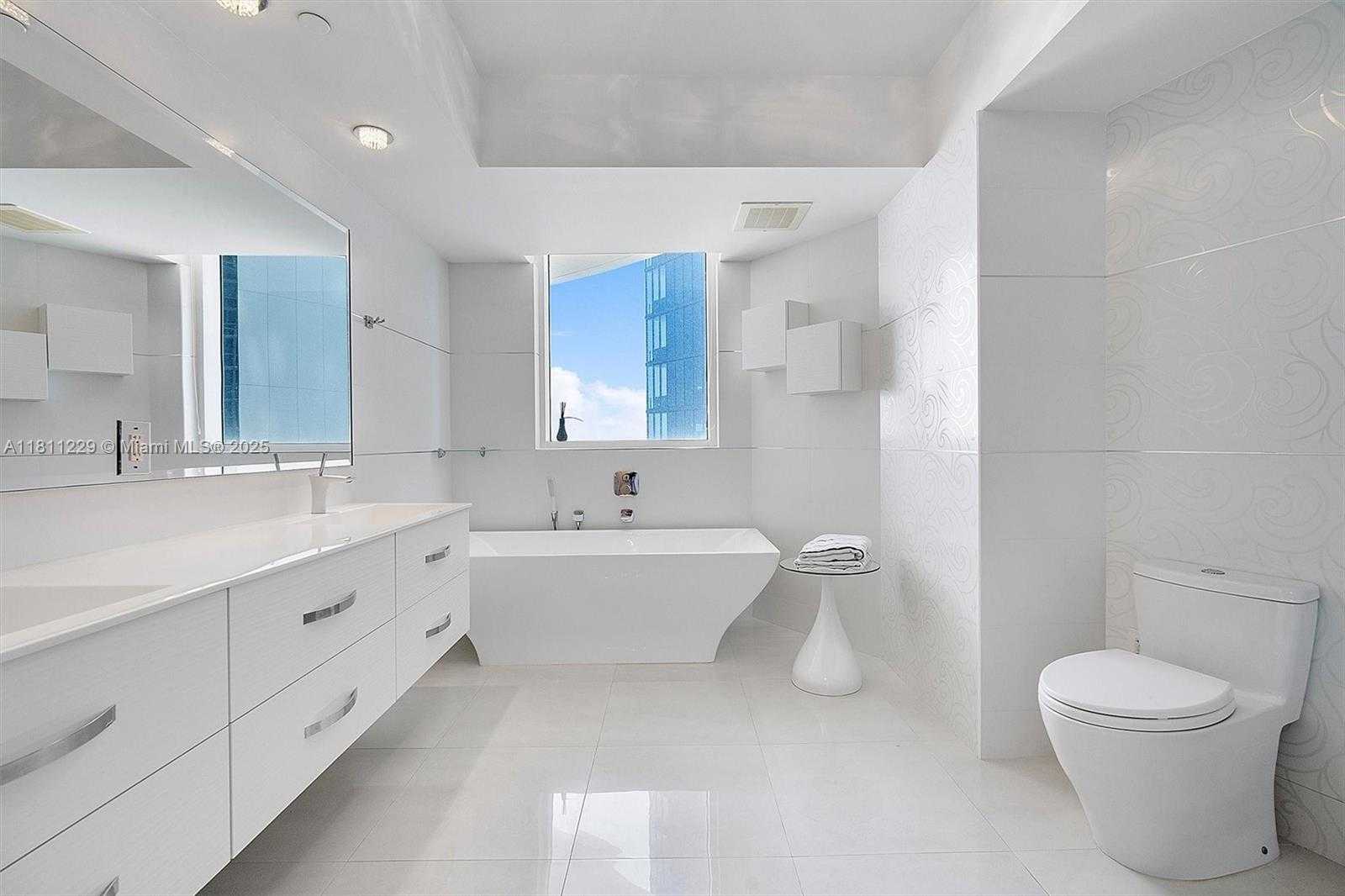 Small Image of 17201 COLLINS AVE #1205, Sunny Isles Beach Number 13