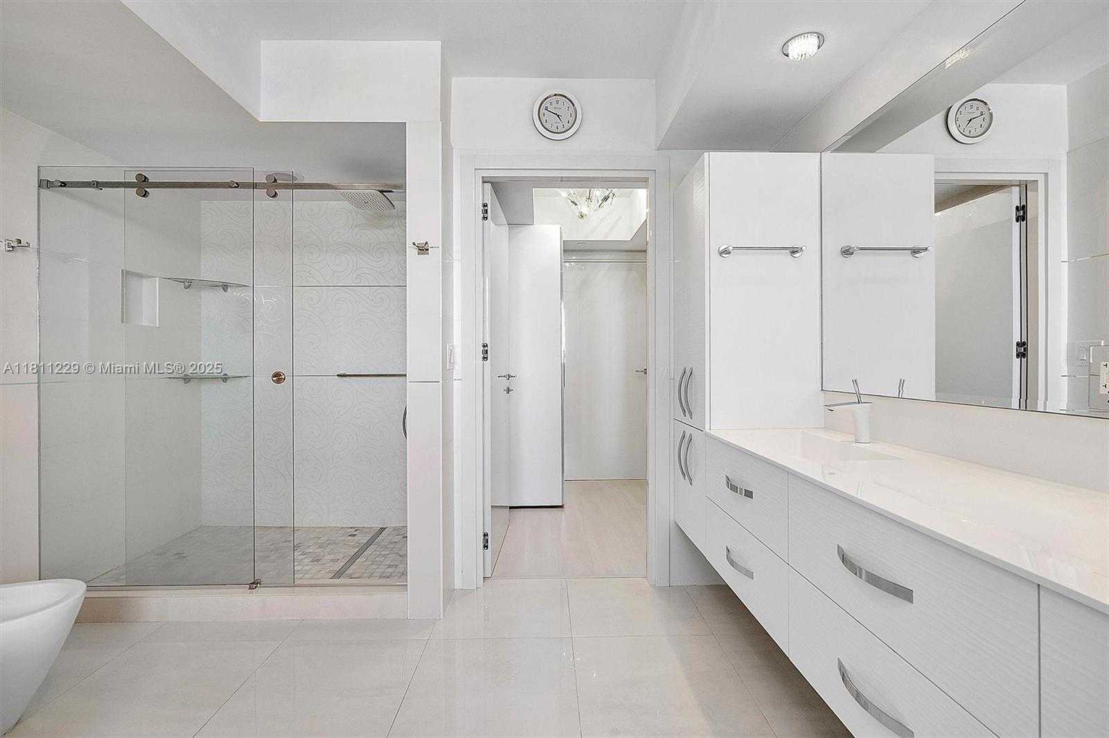 Small Image of 17201 COLLINS AVE #1205, Sunny Isles Beach Number 14
