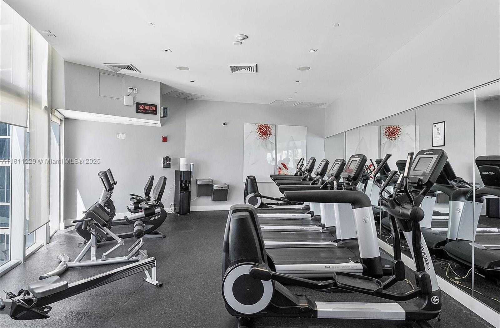 Small Image of 17201 COLLINS AVE #1205, Sunny Isles Beach Number 27