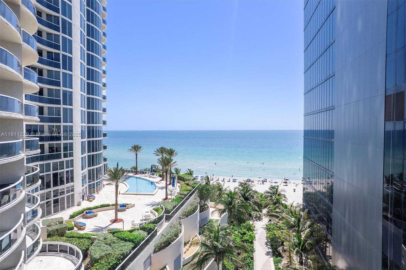 Small Image of 17201 COLLINS AVE #1205, Sunny Isles Beach Number 5