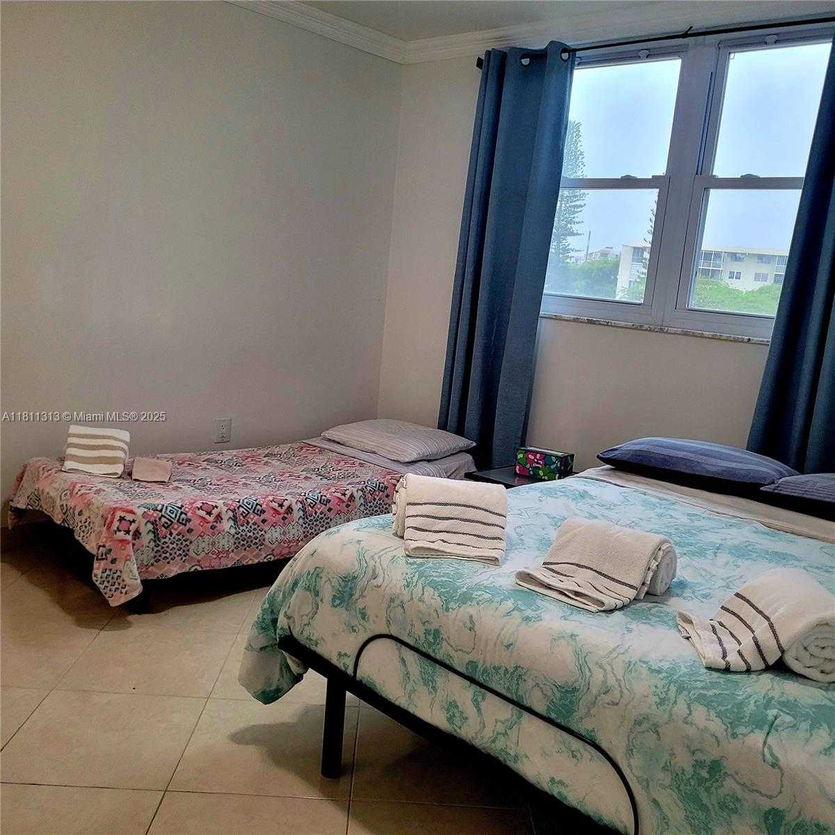 Small Image of 2905 POINT EAST DR #L402, Aventura Number 22