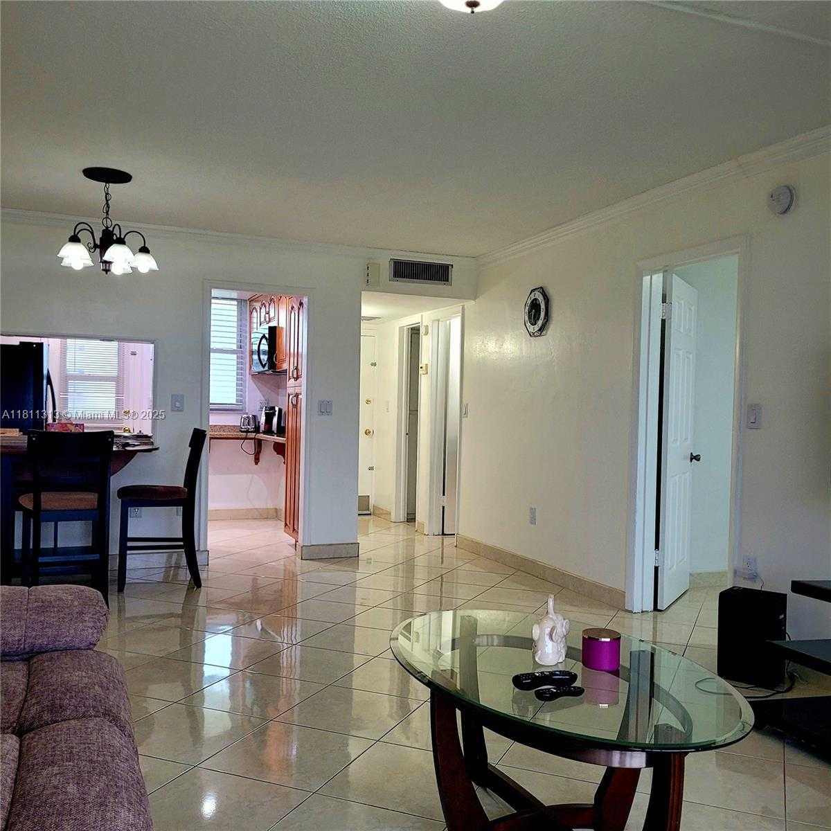 Small Image of 2905 POINT EAST DR #L402, Aventura Number 26