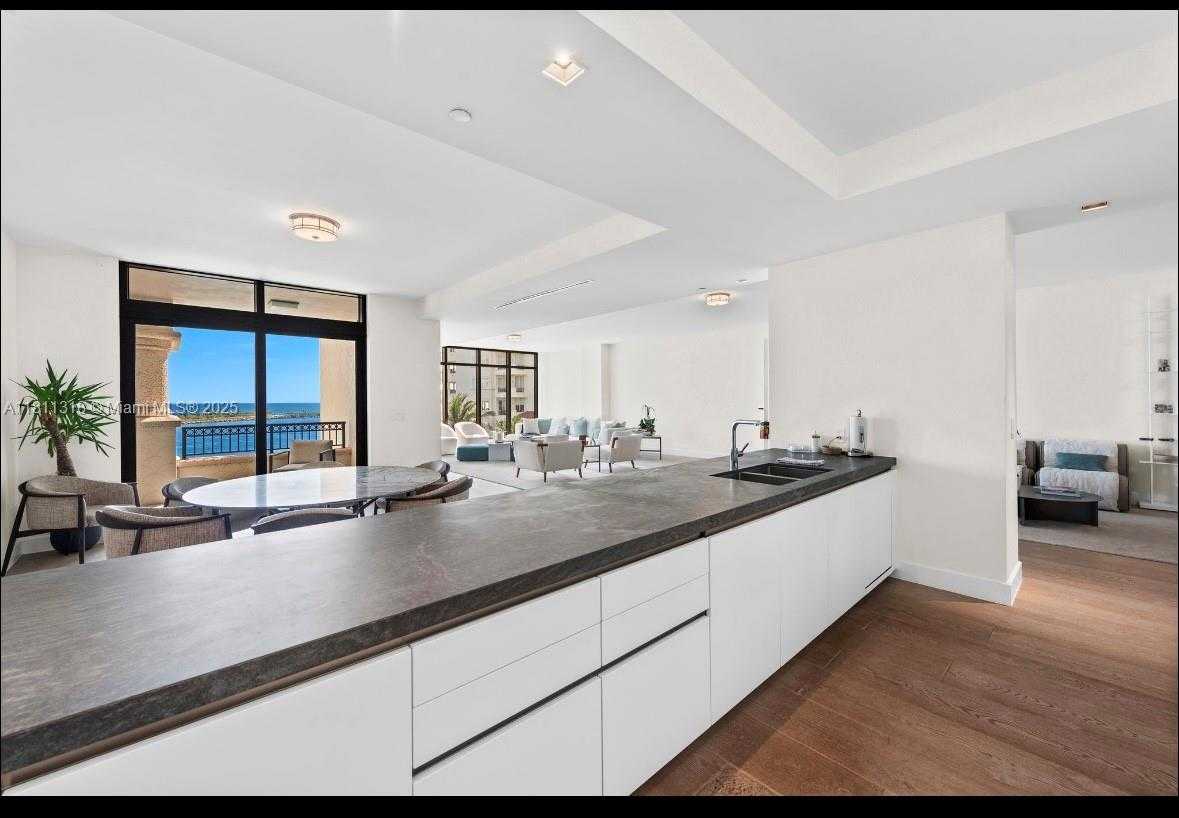 Small Image of 7055 FISHER ISLAND DR #7055, Miami Beach Number 11