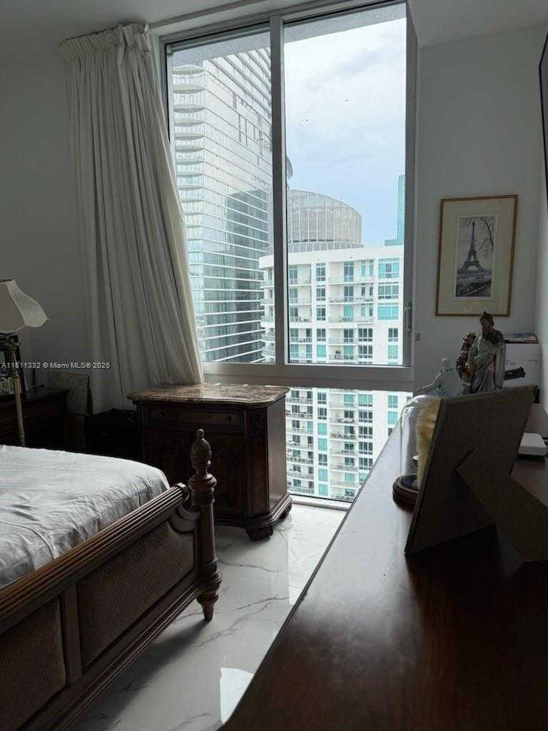 Small Image of 325 SOUTH BISCAYNE BLVD #UPH 14, Miami Number 21