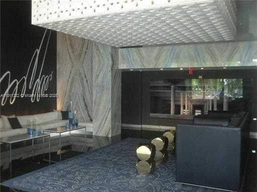 Small Image of 325 SOUTH BISCAYNE BLVD #UPH 14, Miami Number 25