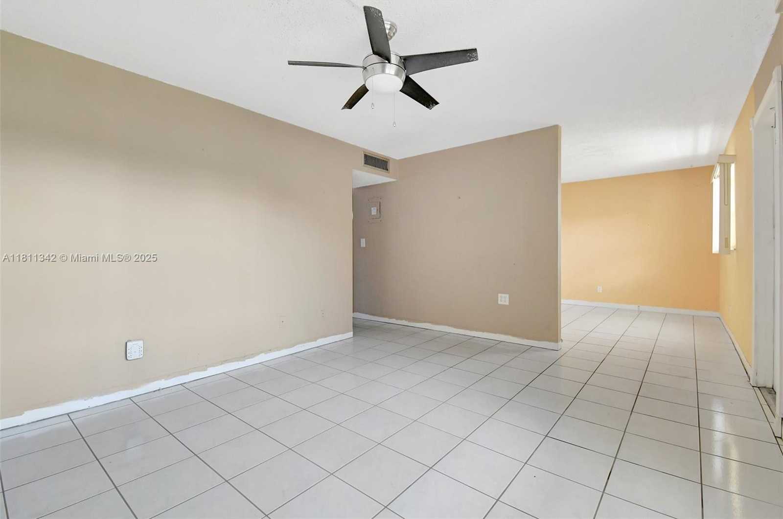 Small Image of 6211 SOUTH WEST 37TH ST #211, Davie Number 24