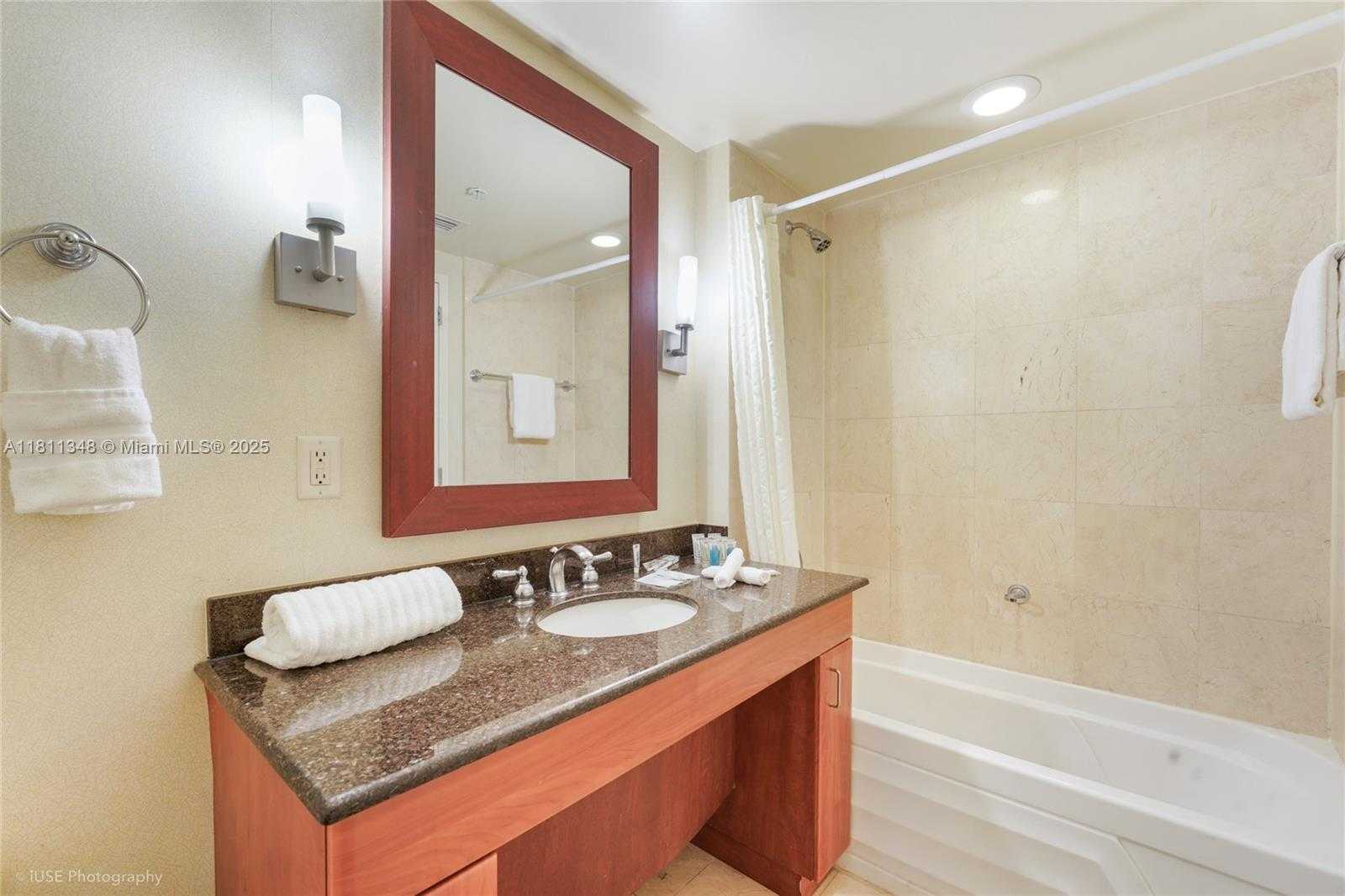 Small Image of 18001 COLLINS AVE #1504, Sunny Isles Beach Number 19