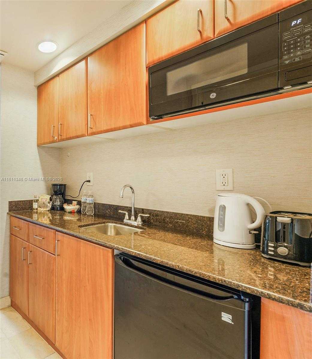Small Image of 18001 COLLINS AVE #1504, Sunny Isles Beach Number 21