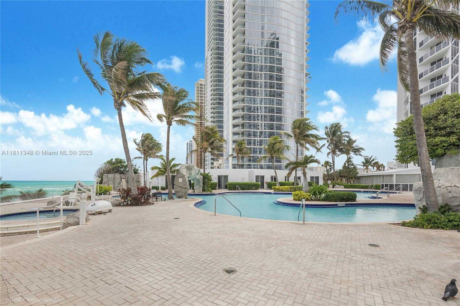 Small Image of 18001 COLLINS AVE #1504, Sunny Isles Beach Number 4