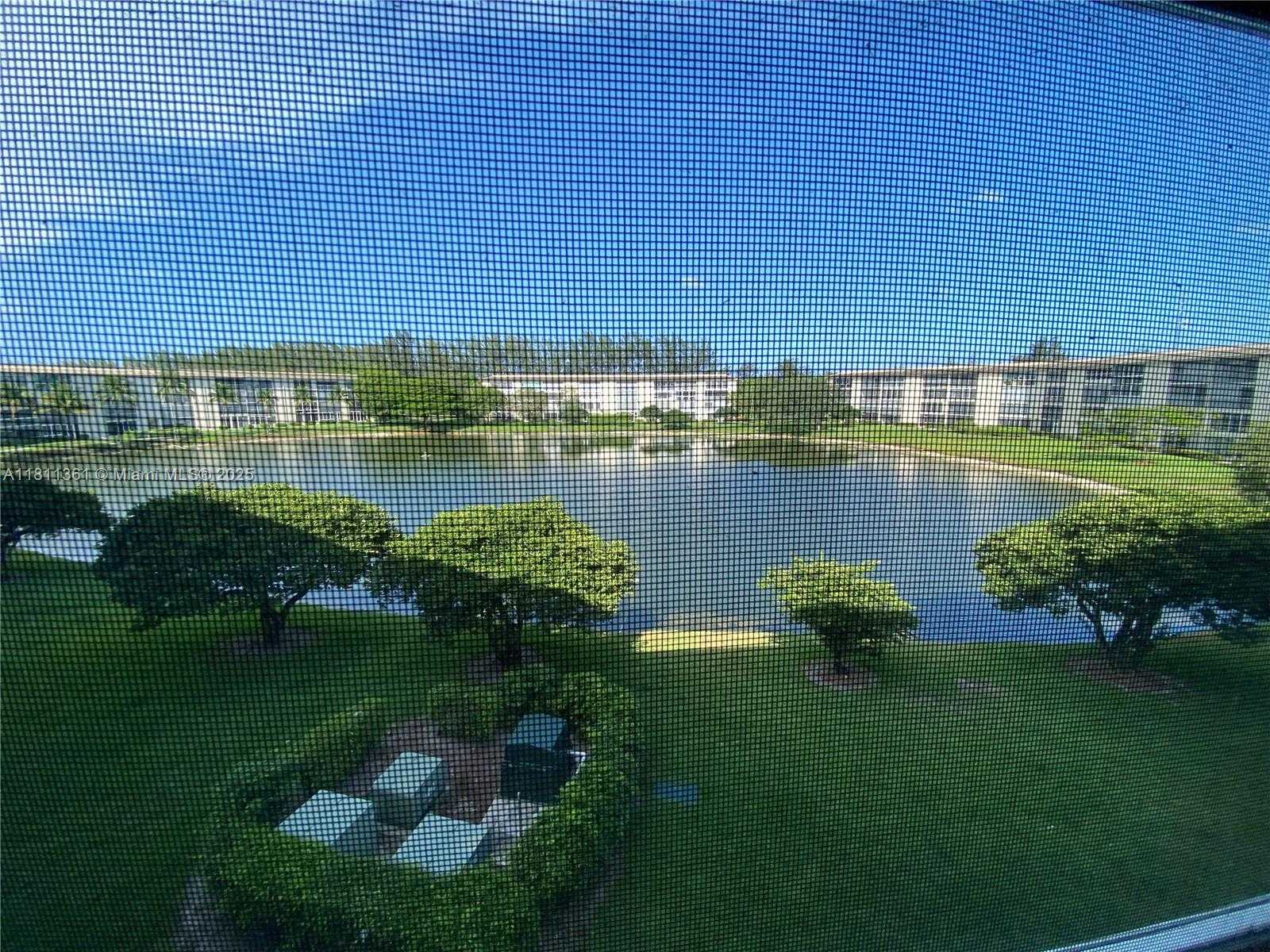Small Image of 1902 BERMUDA CIR #G3, Coconut Creek Number 2