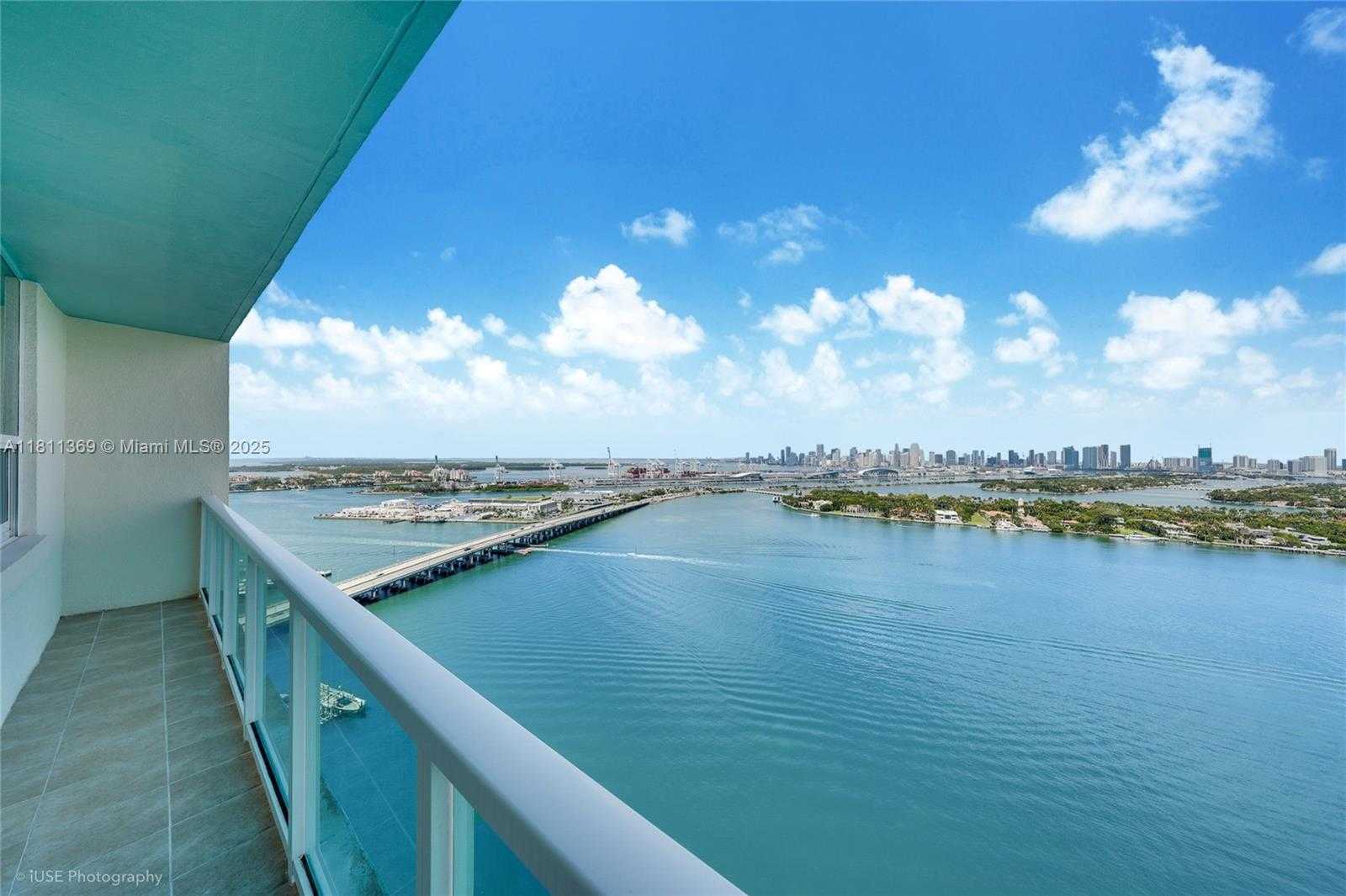 Small Image of 650 WEST AVE #PH09, Miami Beach Number 14