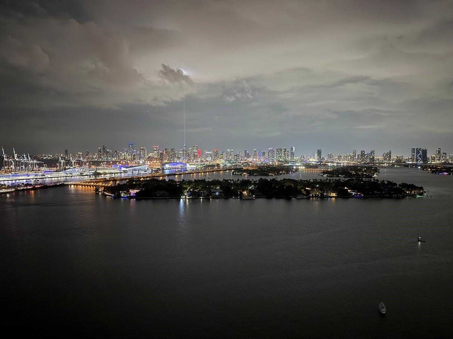 Small Image of 650 WEST AVE #PH09, Miami Beach Number 22