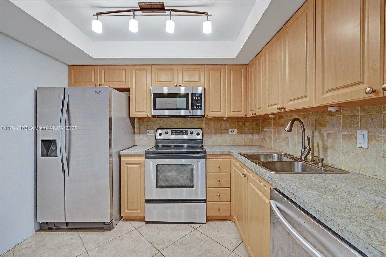 Small Image of 1201 SOUTH OCEAN DR #312N, Hollywood Number 5