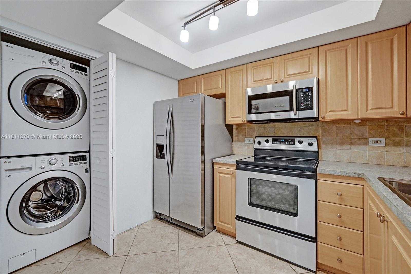 Small Image of 1201 SOUTH OCEAN DR #312N, Hollywood Number 7
