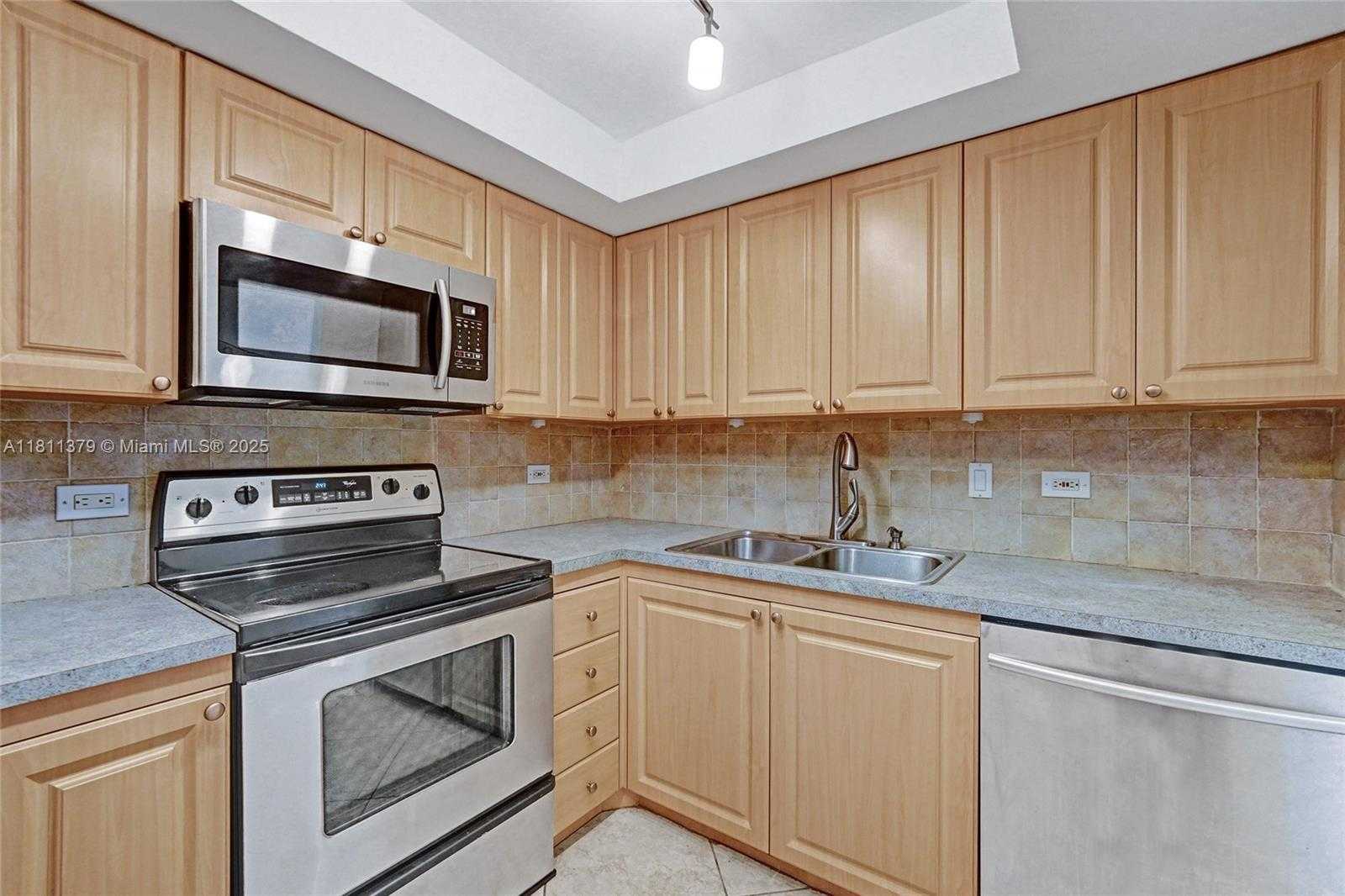 Small Image of 1201 SOUTH OCEAN DR #312N, Hollywood Number 8