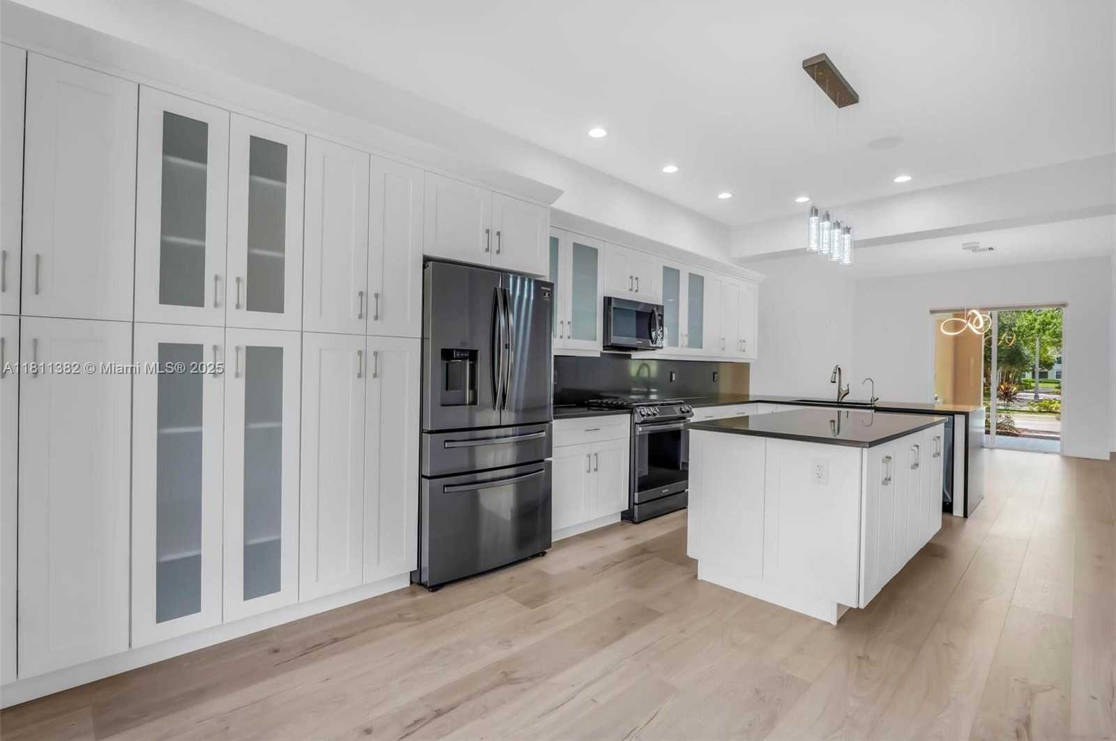 Small Image of 3040 NORTH WEST 126 AVE, Sunrise Number 8
