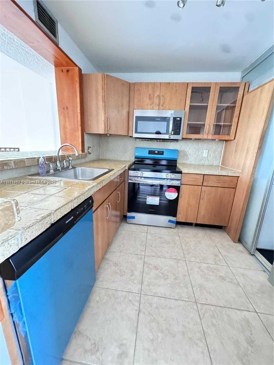 Small Image of 3660 NORTH EAST 166TH ST #603, North Miami Beach Number 10