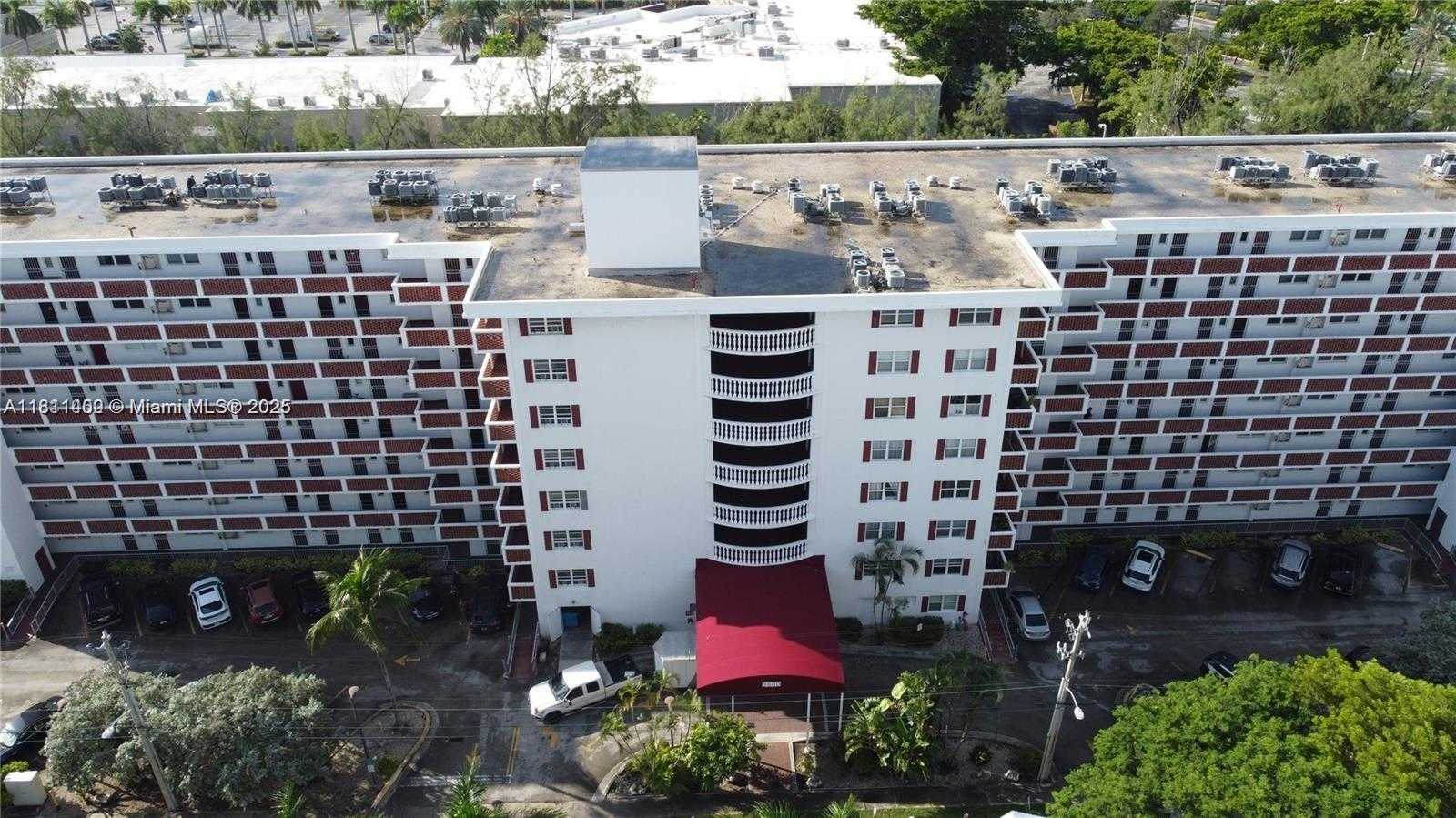 Small Image of 3660 NORTH EAST 166TH ST #603, North Miami Beach Number 15