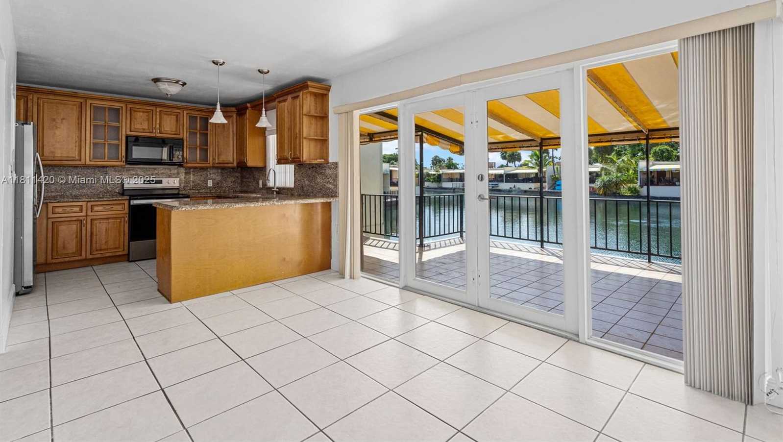 Small Image of 15504 SHARPECROFT DR, Miami Lakes Number 24