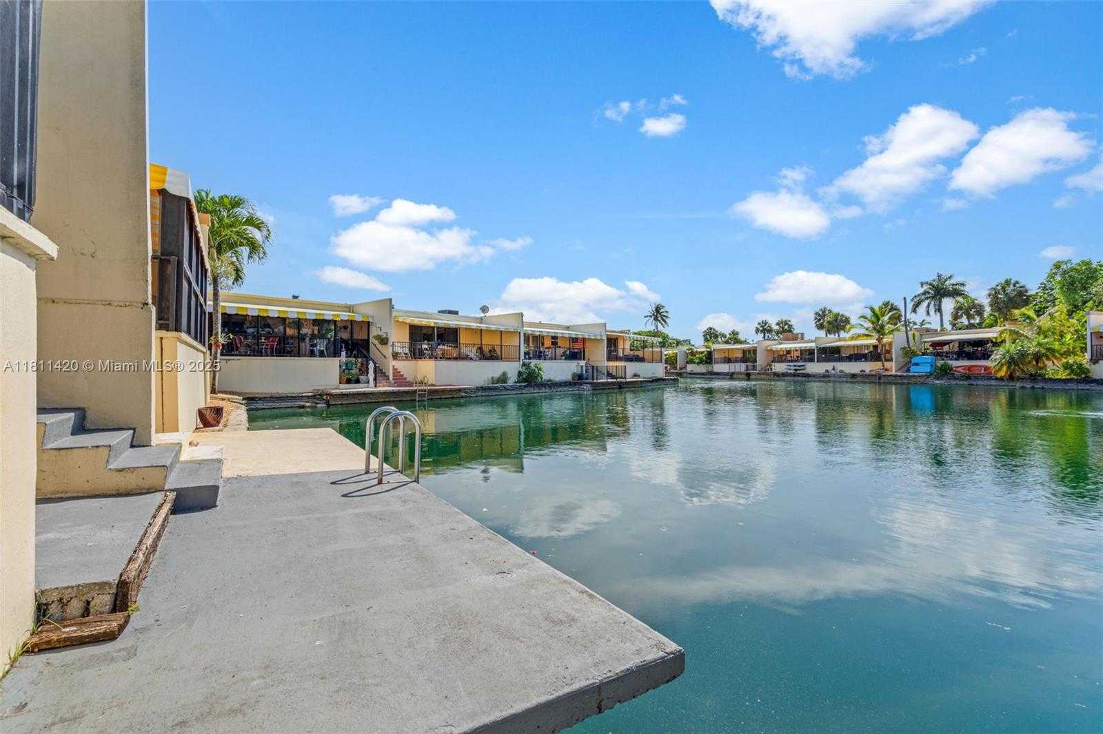 Small Image of 15504 SHARPECROFT DR, Miami Lakes Number 42