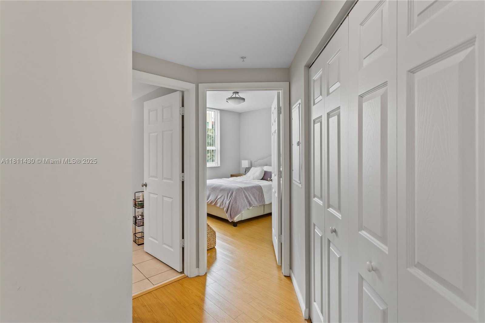 Small Image of 2000 NORTH BAYSHORE DR #401, Miami Number 16
