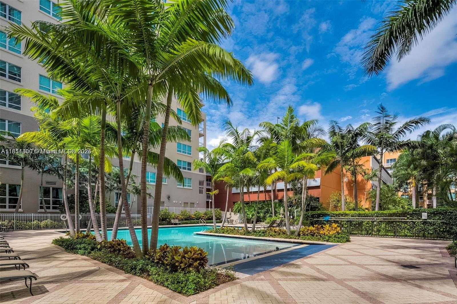 Small Image of 2000 NORTH BAYSHORE DR #401, Miami Number 25