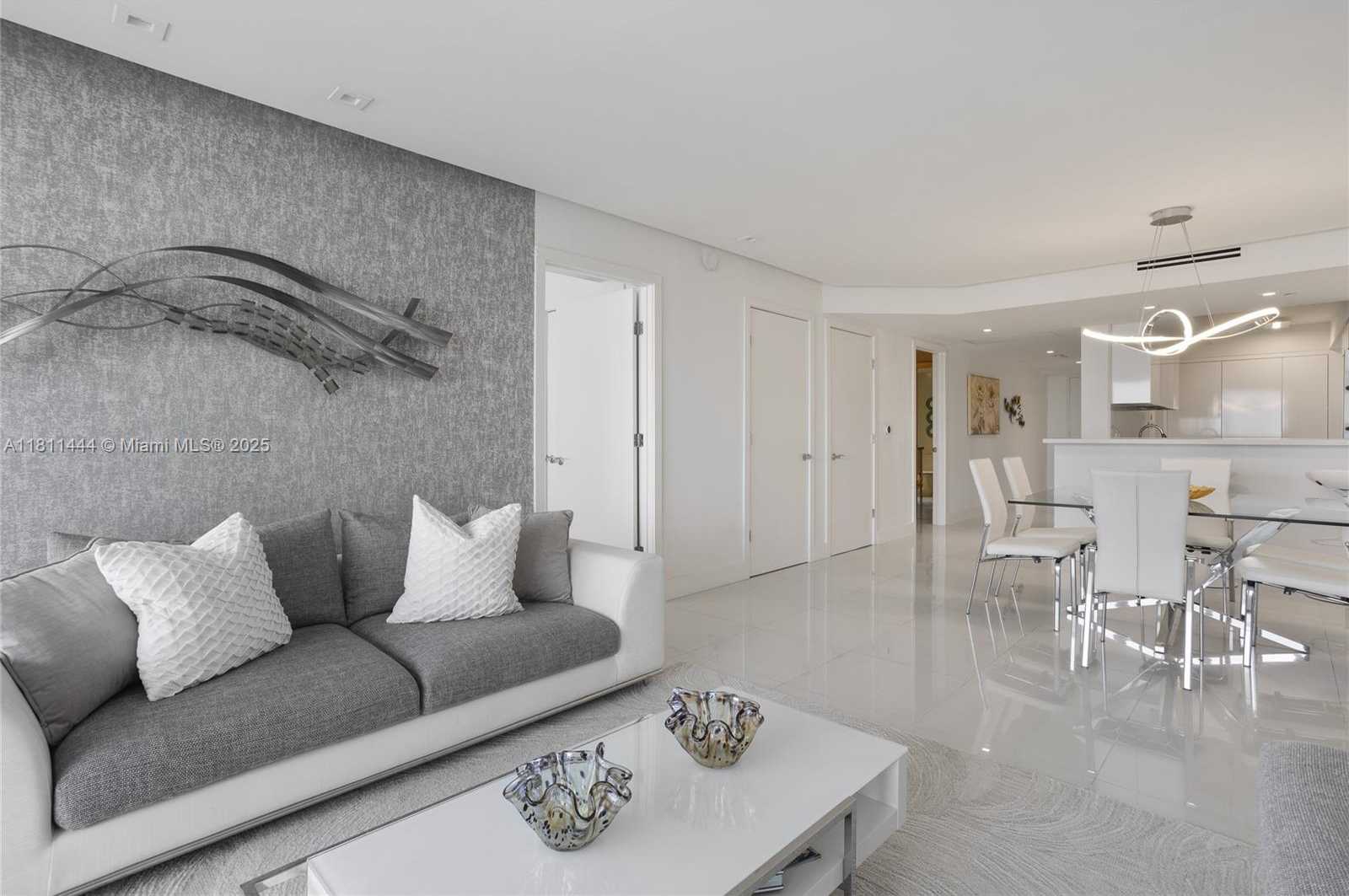 Small Image of 1800 SOUTH OCEAN DR #1708, Hallandale Beach Number 14