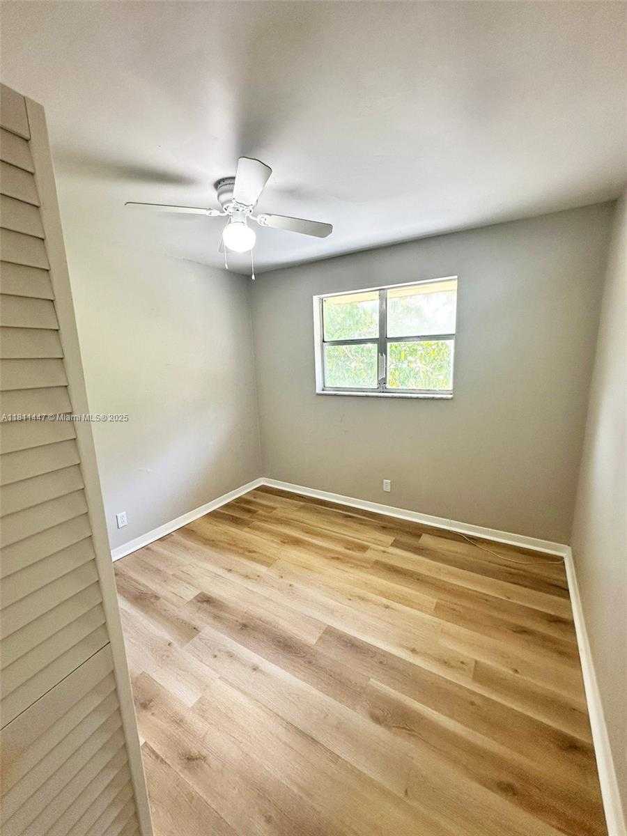 Small Image of 5824 BLUEBERRY CT #58, Lauderhill Number 15