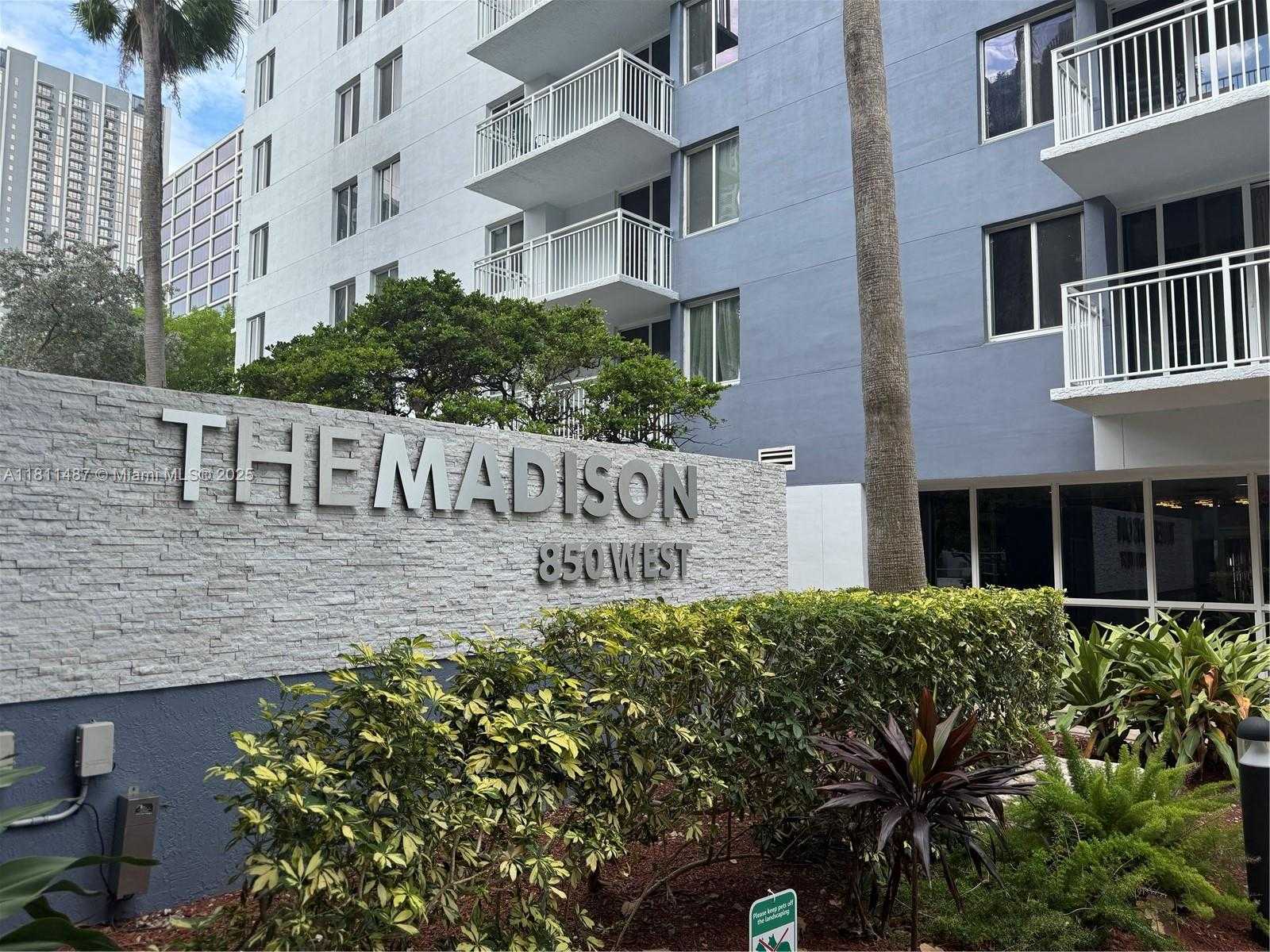 Small Image of 850 NORTH MIAMI AVE #W-1903, Miami Number 52