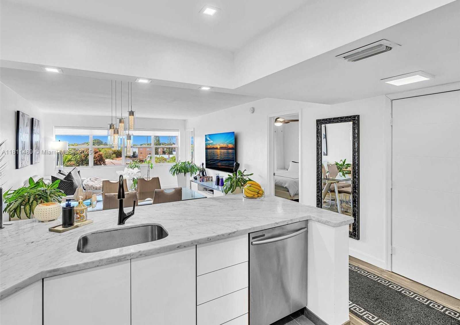 Small Image of 215 SOUTH EAST 3RD AVE #403C, Hallandale Beach Number 11