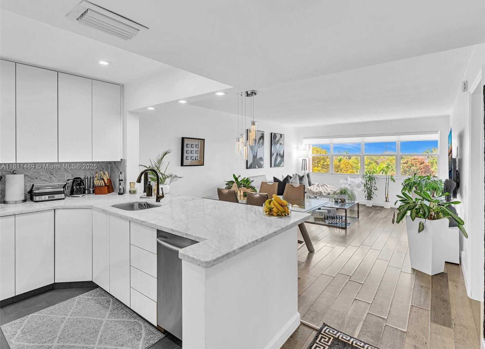 Small Image of 215 SOUTH EAST 3RD AVE #403C, Hallandale Beach Number 5