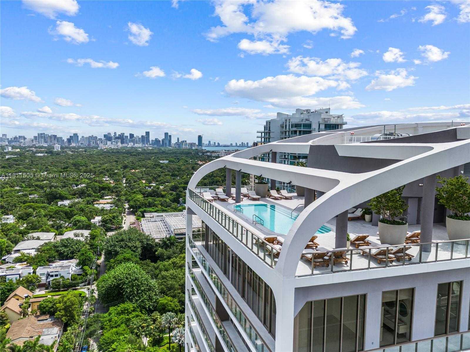 Small Image of 2678 TIGERTAIL AVE #513, Coconut Grove Number 29