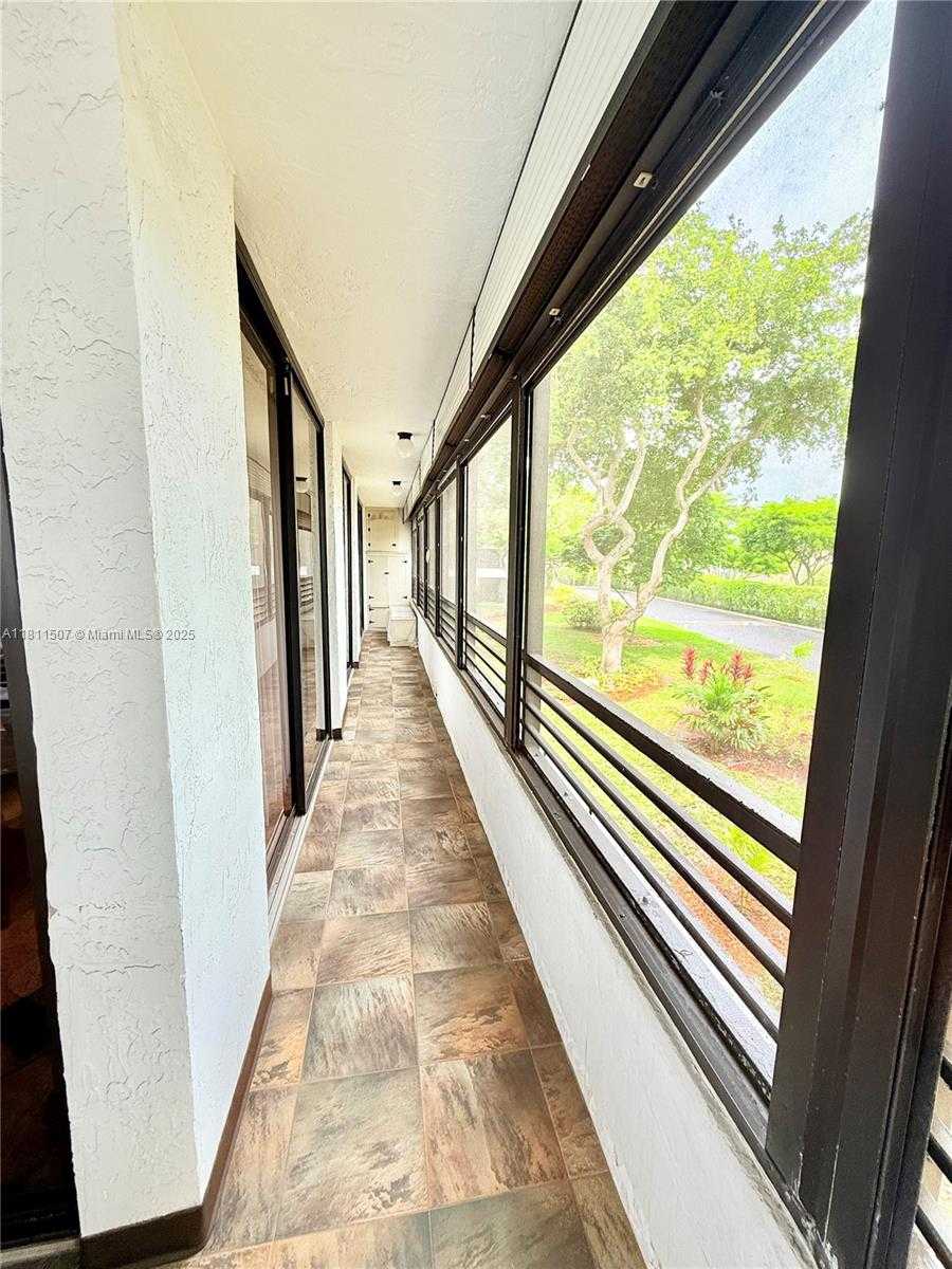 Small Image of 1470 SHERIDAN ST #18C, Hollywood Number 13