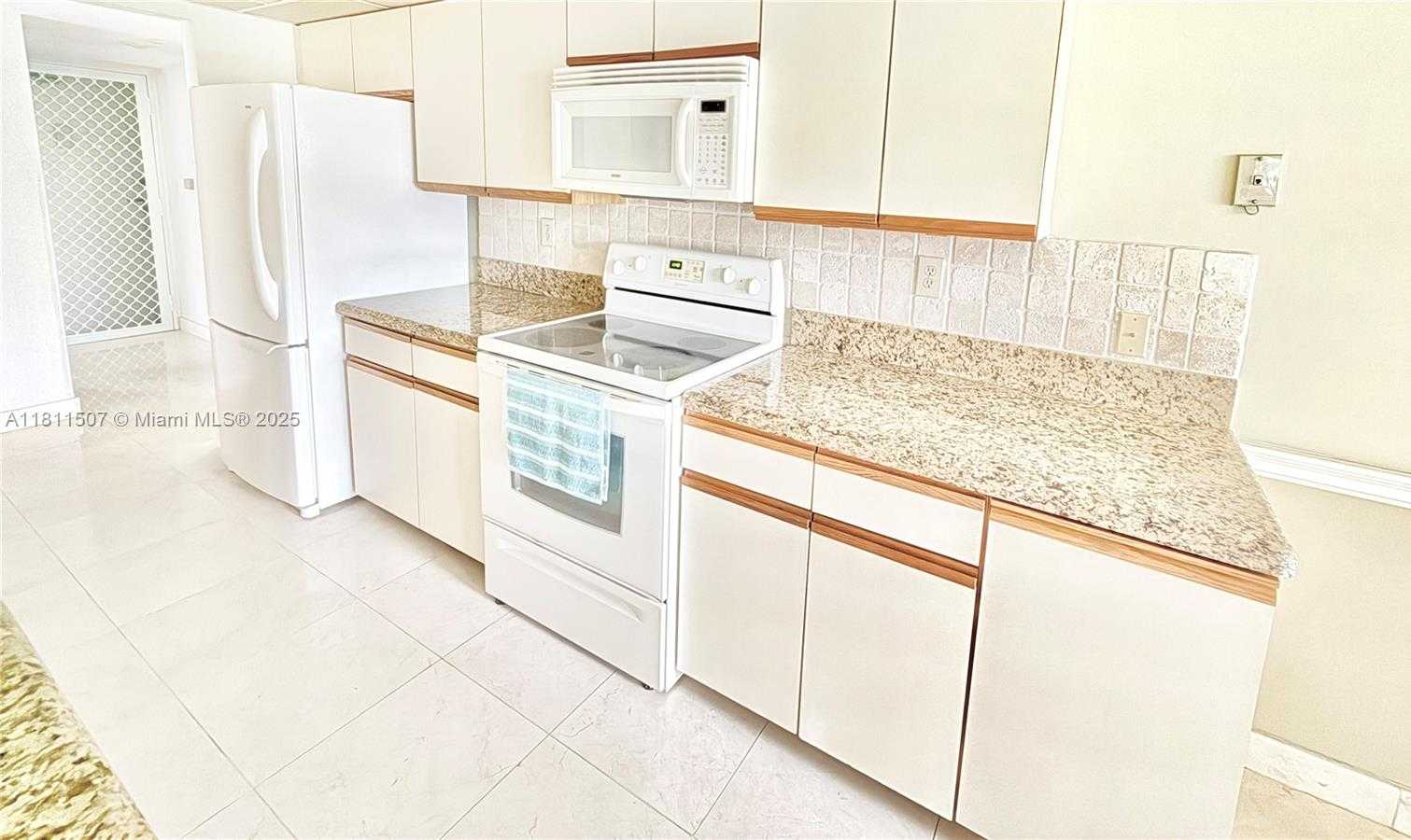Small Image of 1470 SHERIDAN ST #18C, Hollywood Number 19