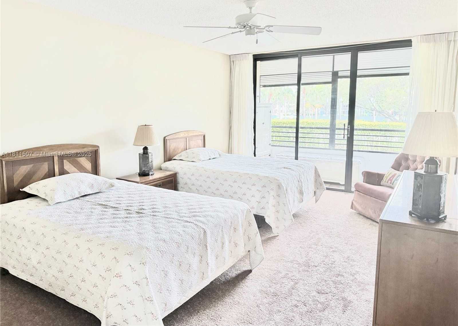 Small Image of 1470 SHERIDAN ST #18C, Hollywood Number 30