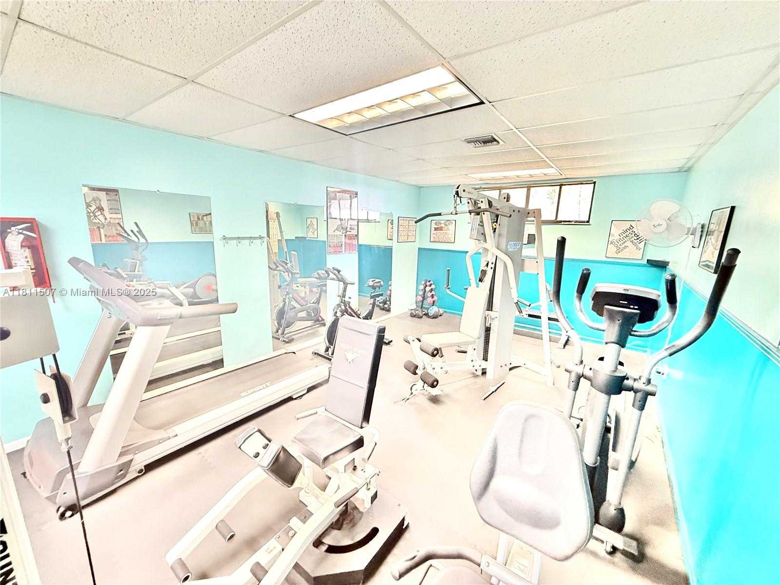 Small Image of 1470 SHERIDAN ST #18C, Hollywood Number 43