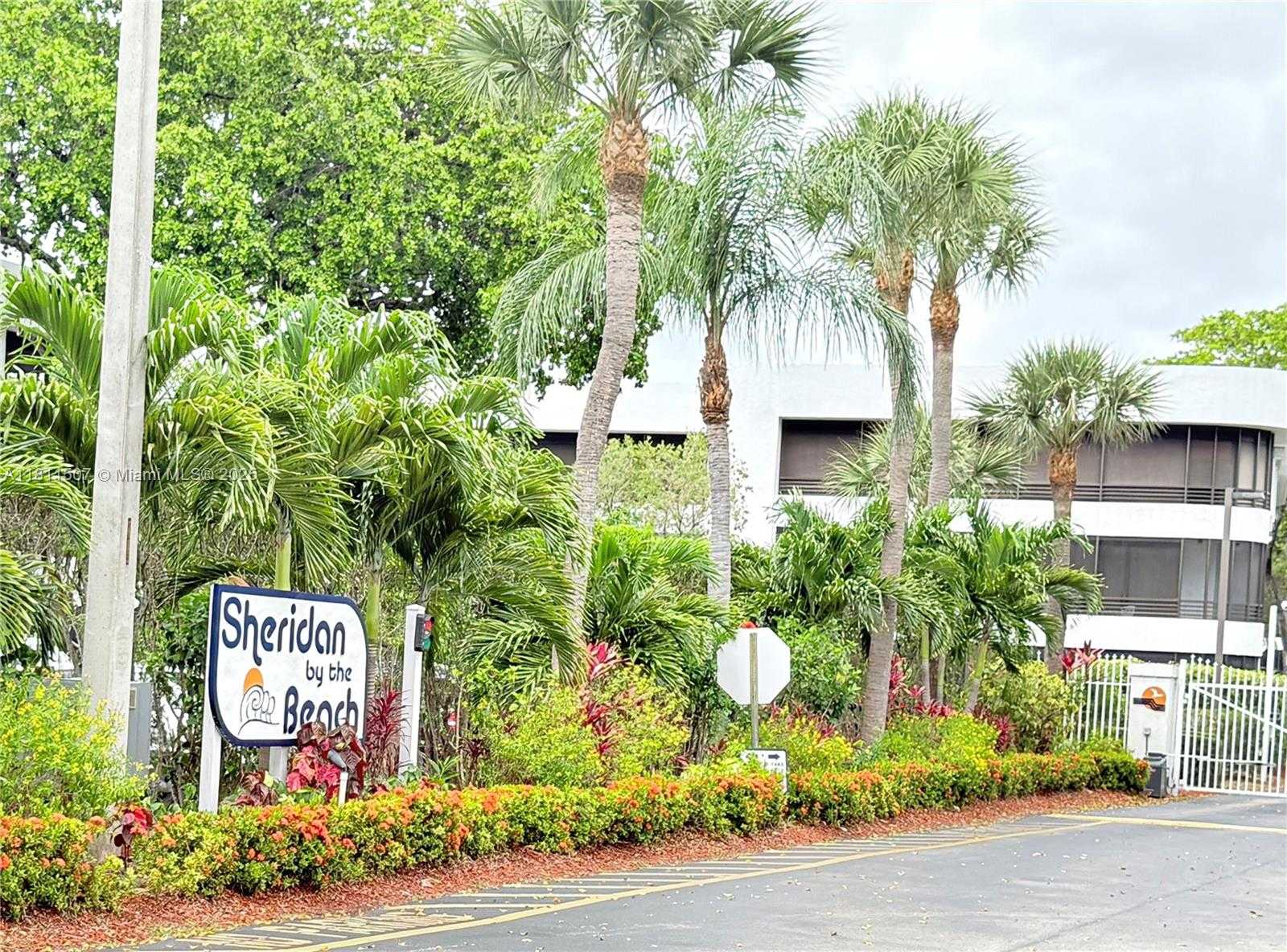 Small Image of 1470 SHERIDAN ST #18C, Hollywood Number 46