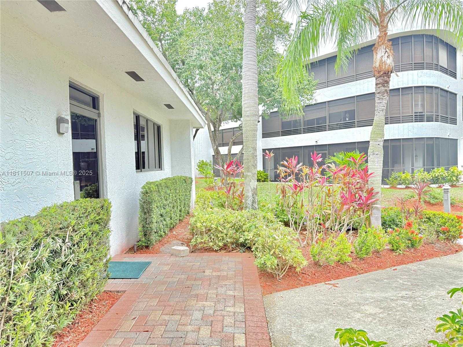 Small Image of 1470 SHERIDAN ST #18C, Hollywood Number 49