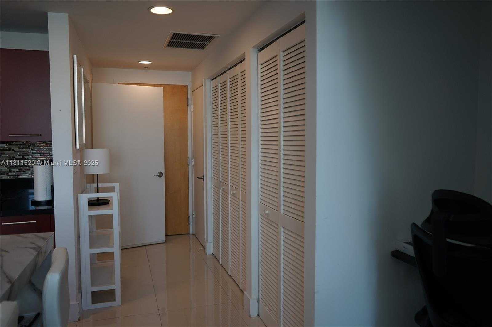 Small Image of 244 BISCAYNE BLVD #644, Miami Number 24
