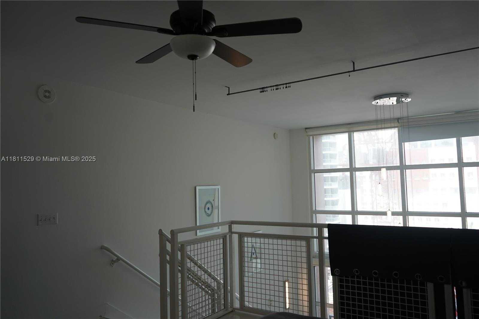 Small Image of 244 BISCAYNE BLVD #644, Miami Number 35
