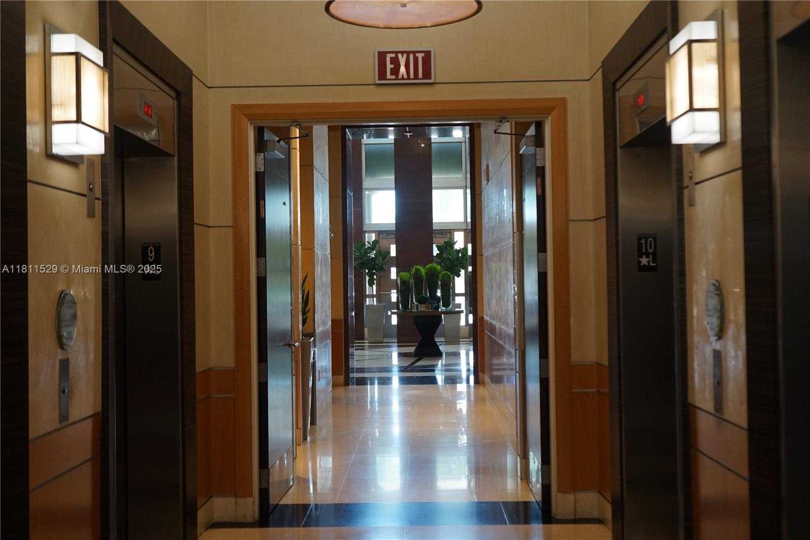 Small Image of 244 BISCAYNE BLVD #644, Miami Number 39