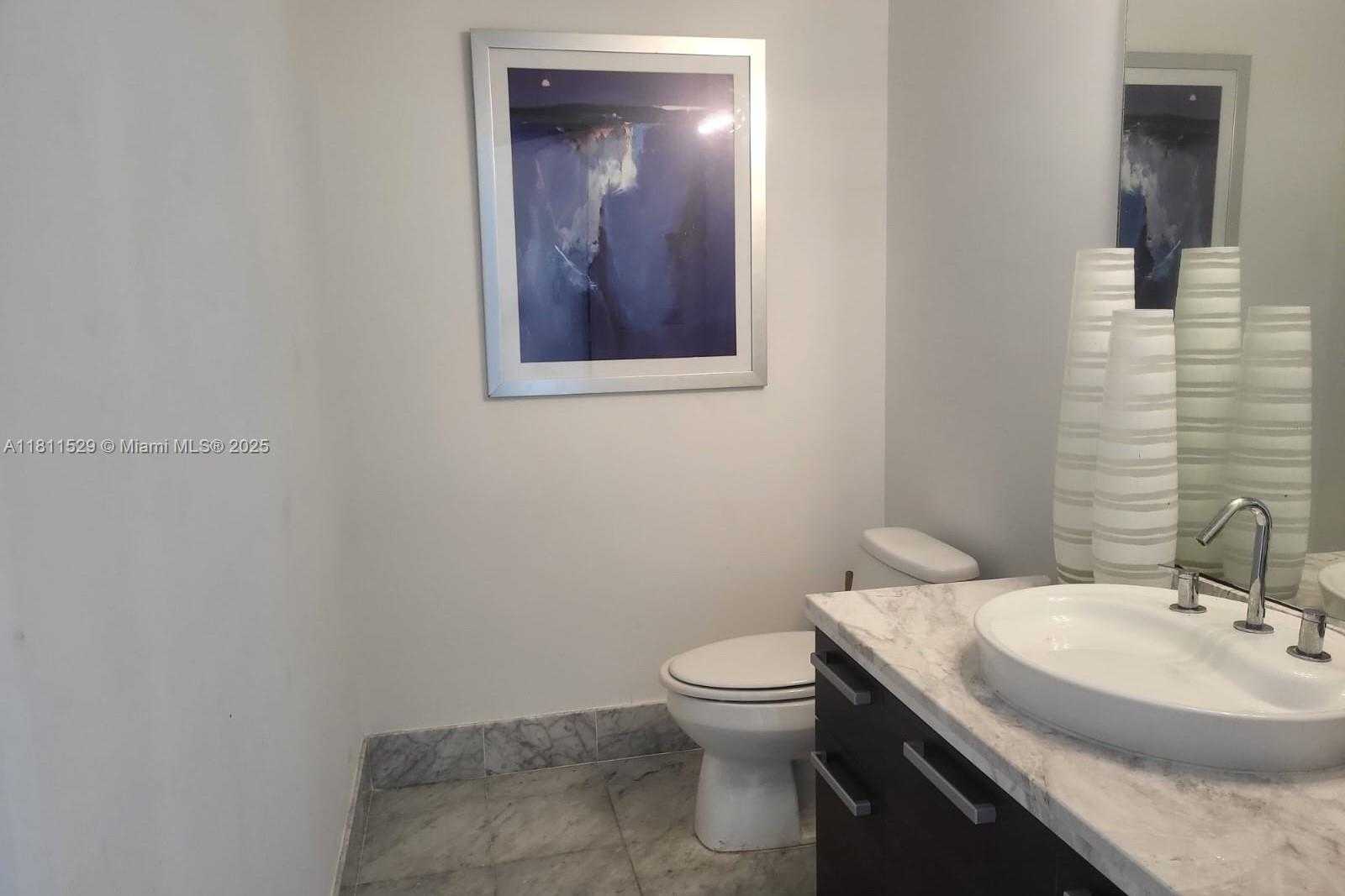 Imagen de Pequeño Objeto