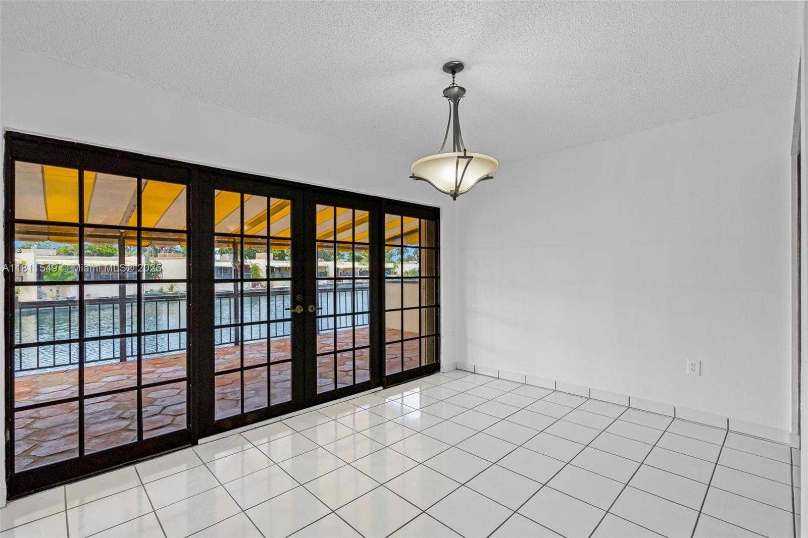 Small Image of 7003 CROWN GATE CT, Miami Lakes Number 12