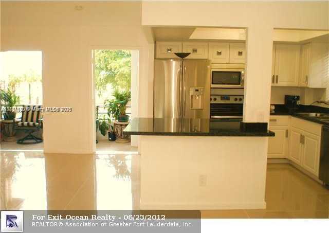 Small Image of 2431 SOUTH WEST 82ND AVE #205, Davie Number 6