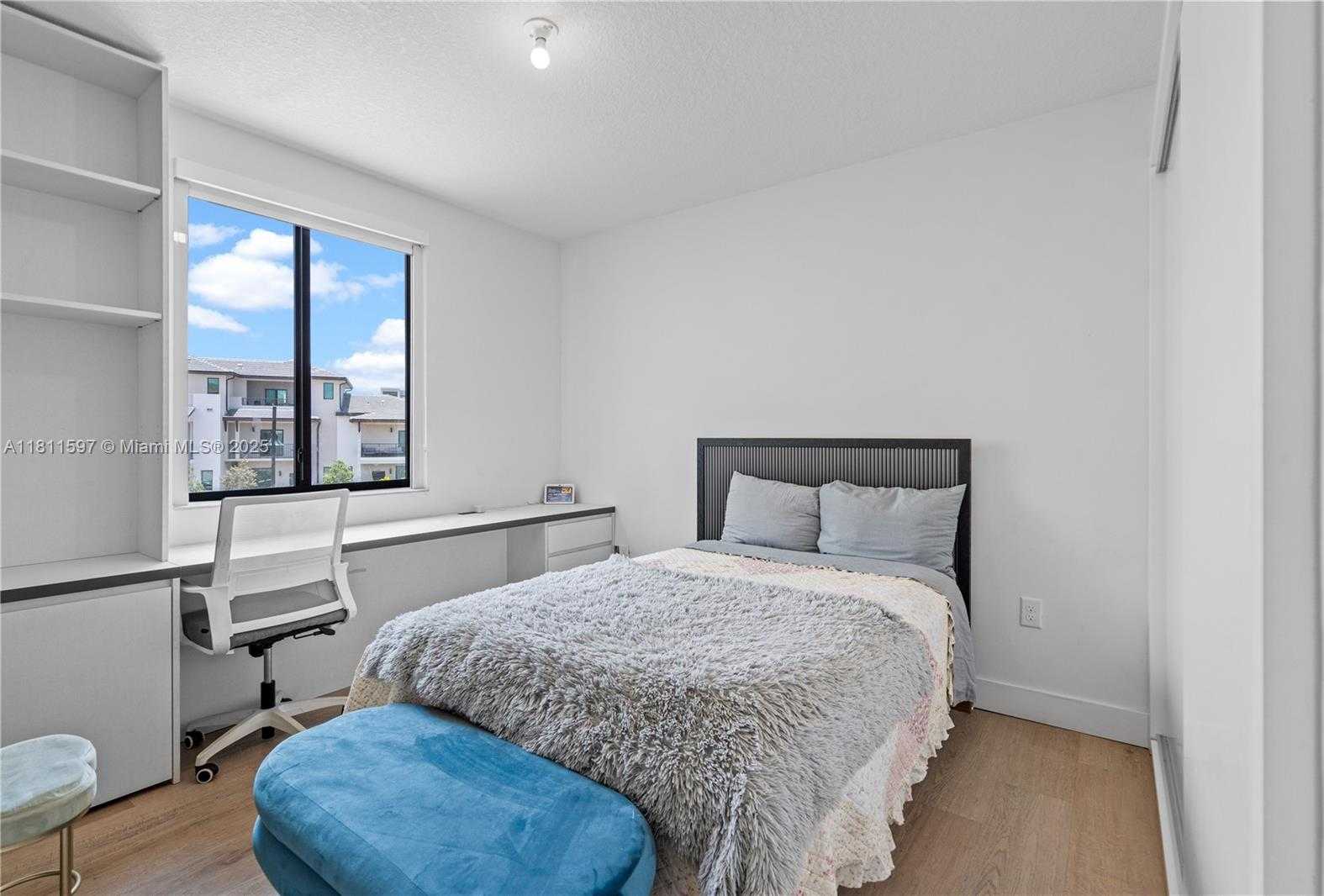 Small Image of 8338 NORTH WEST 45TH ST, Doral Number 21