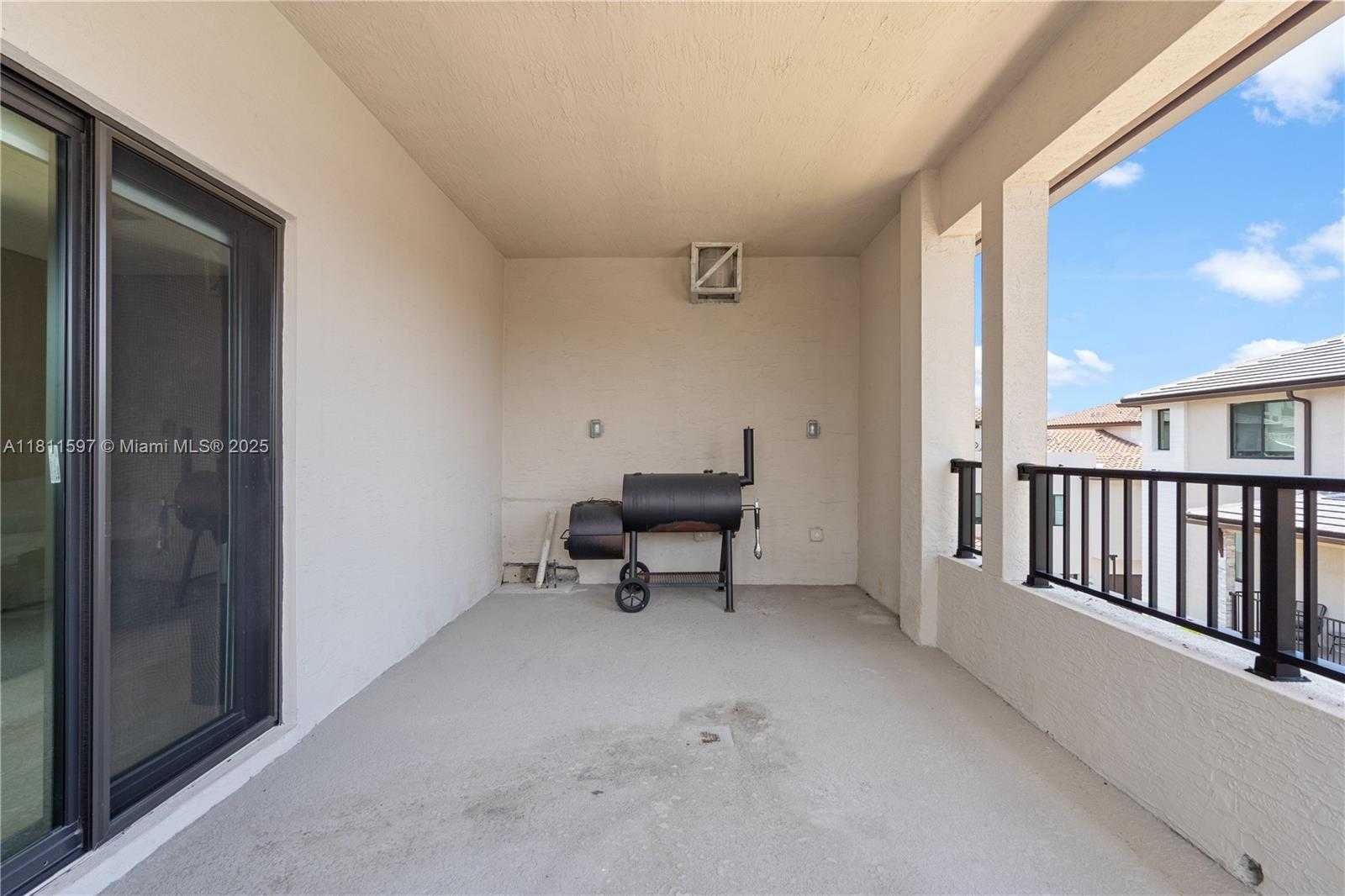 Small Image of 8338 NORTH WEST 45TH ST, Doral Number 28