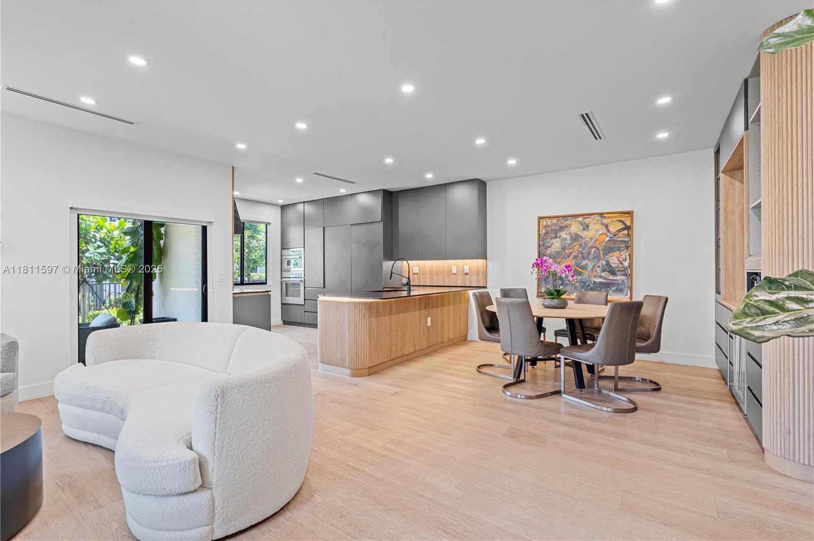 Small Image of 8338 NORTH WEST 45TH ST, Doral Number 5